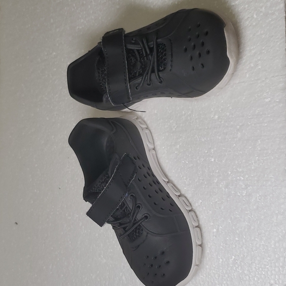 DONATION - COPY - Surprize | Water Sneakers | Toddler Size 7 - Picture 2 of 2